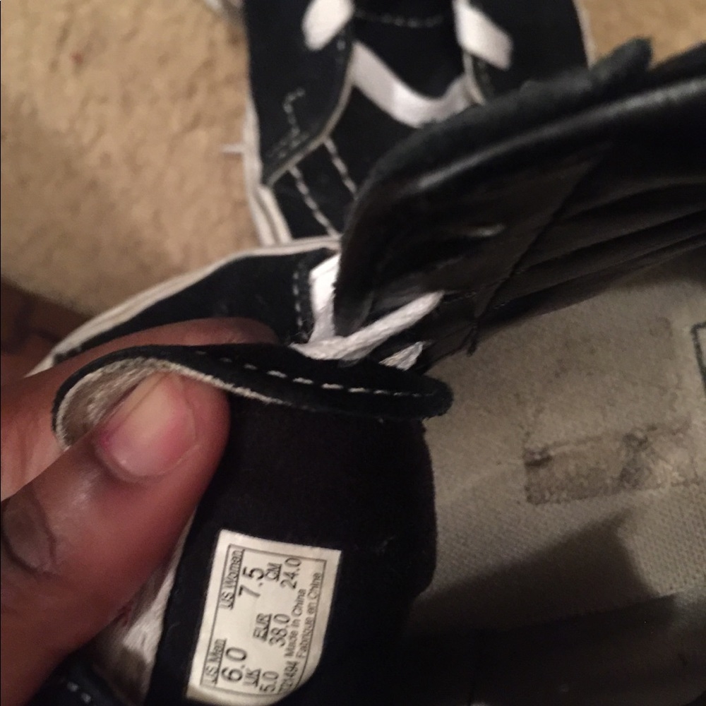 Vans - Picture 3 of 3
